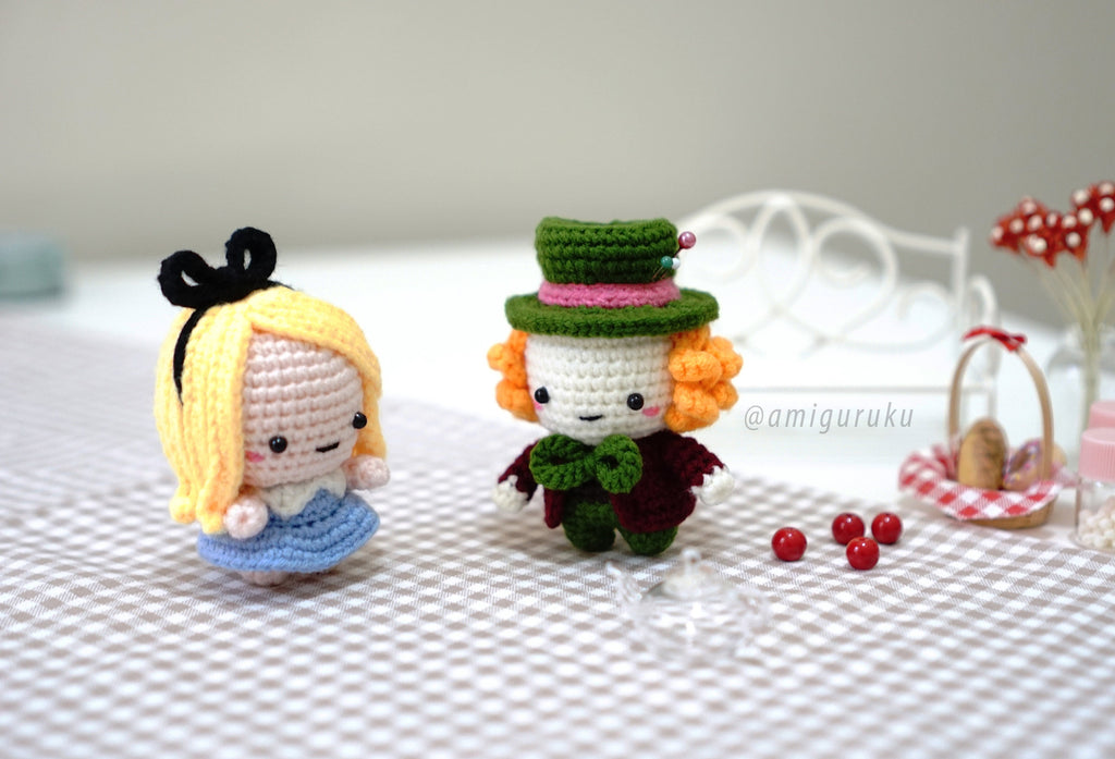 Alice and Mad Hatter Amigurumi Crochet Pattern