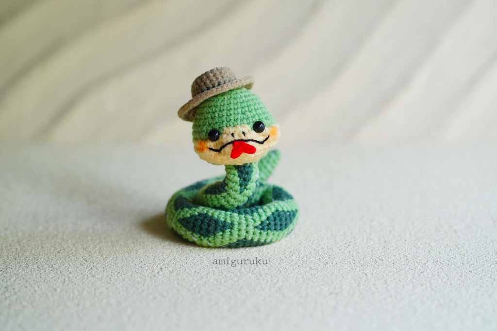 Slippy the Snake Amigurumi Crochet Pattern