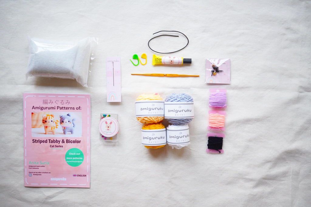 Striped Tabby and Bicolor Cat Amigurumi DIY Kit