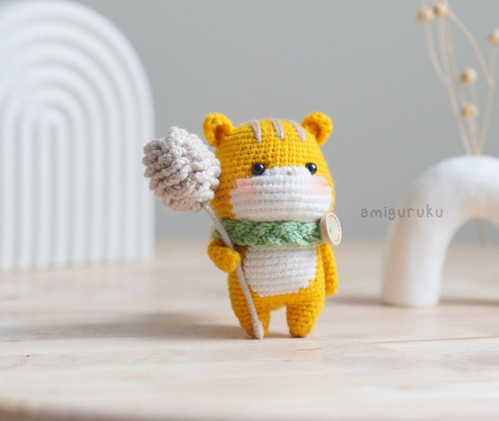 Korin the Squirrel Amigurumi Crochet Pattern