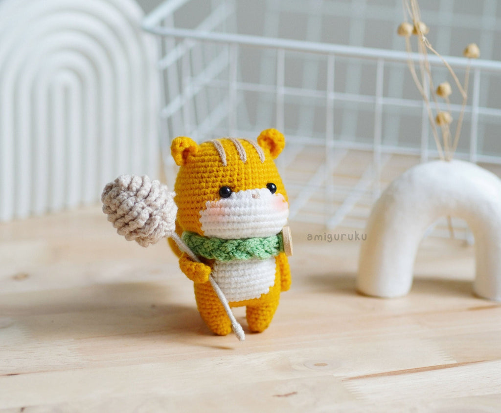 Korin the Squirrel Amigurumi Crochet Pattern
