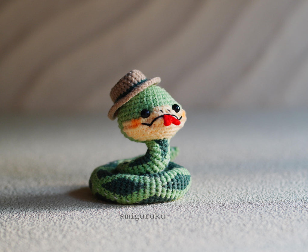 Slippy the Snake Amigurumi Crochet Pattern