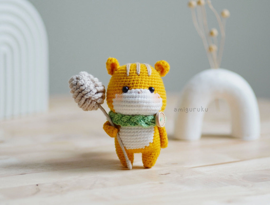 Korin the Squirrel Amigurumi Crochet Pattern