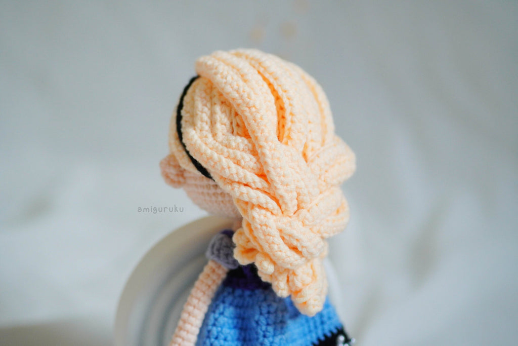 Elsa Amigurumi Doll