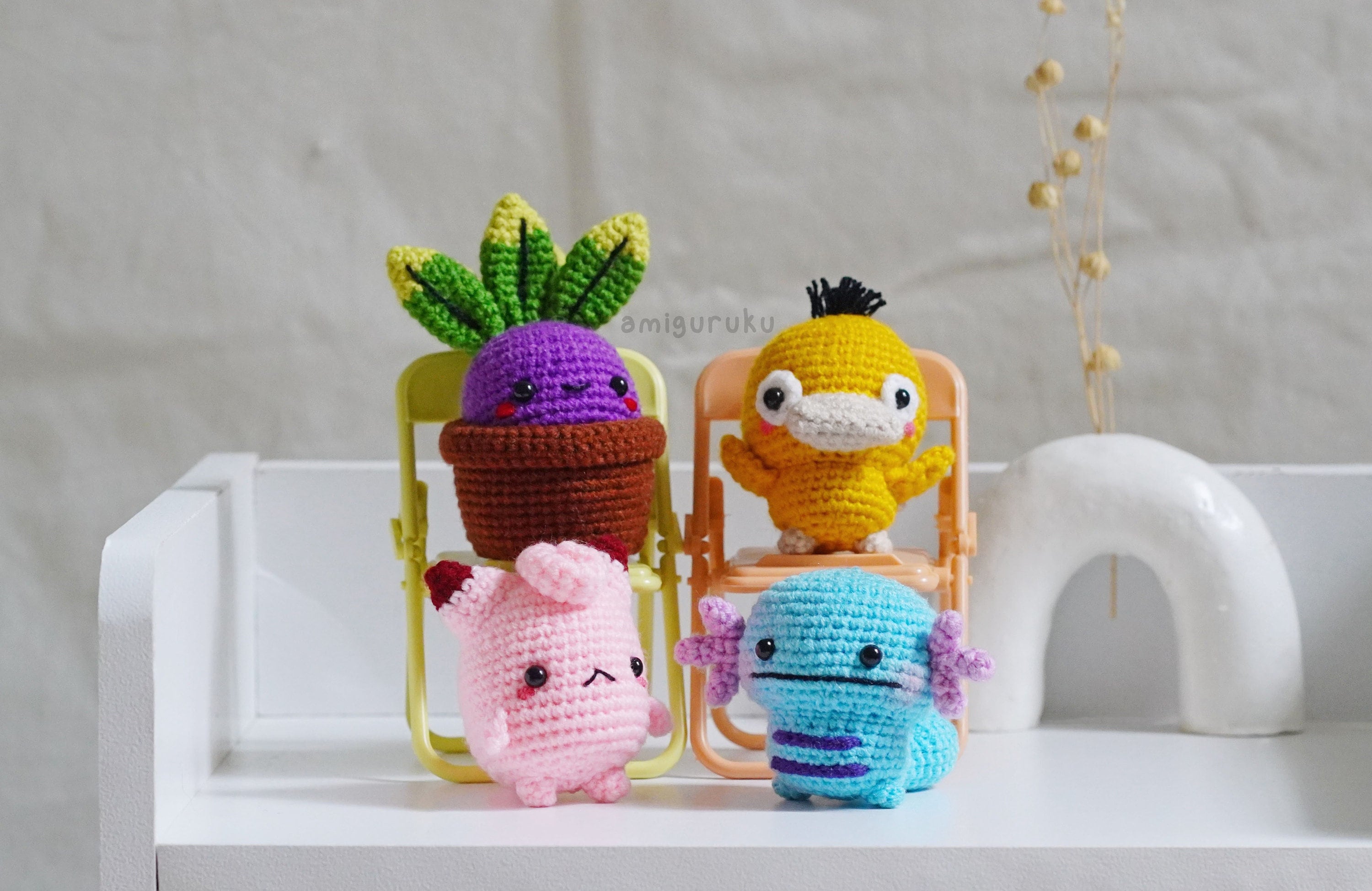 4 in 1 Cute Monsters