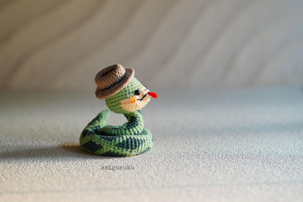 Slippy the Snake Amigurumi Crochet Pattern