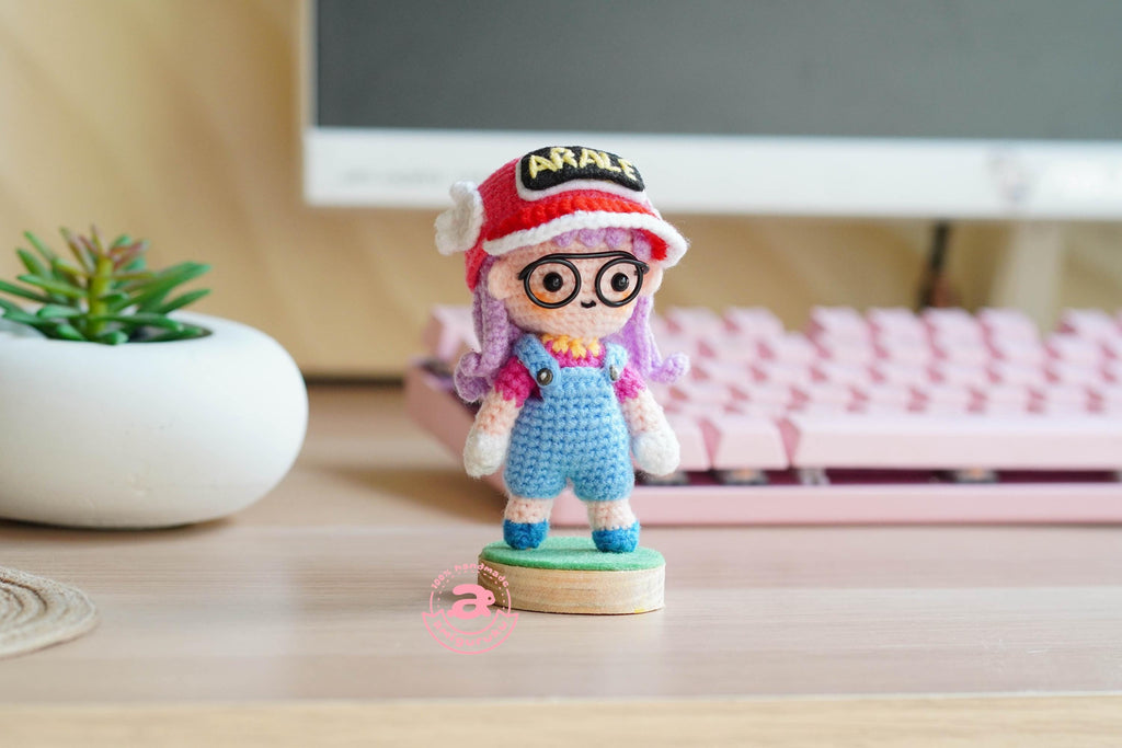 Robot Girl  Amigurumi Crochet Pattern