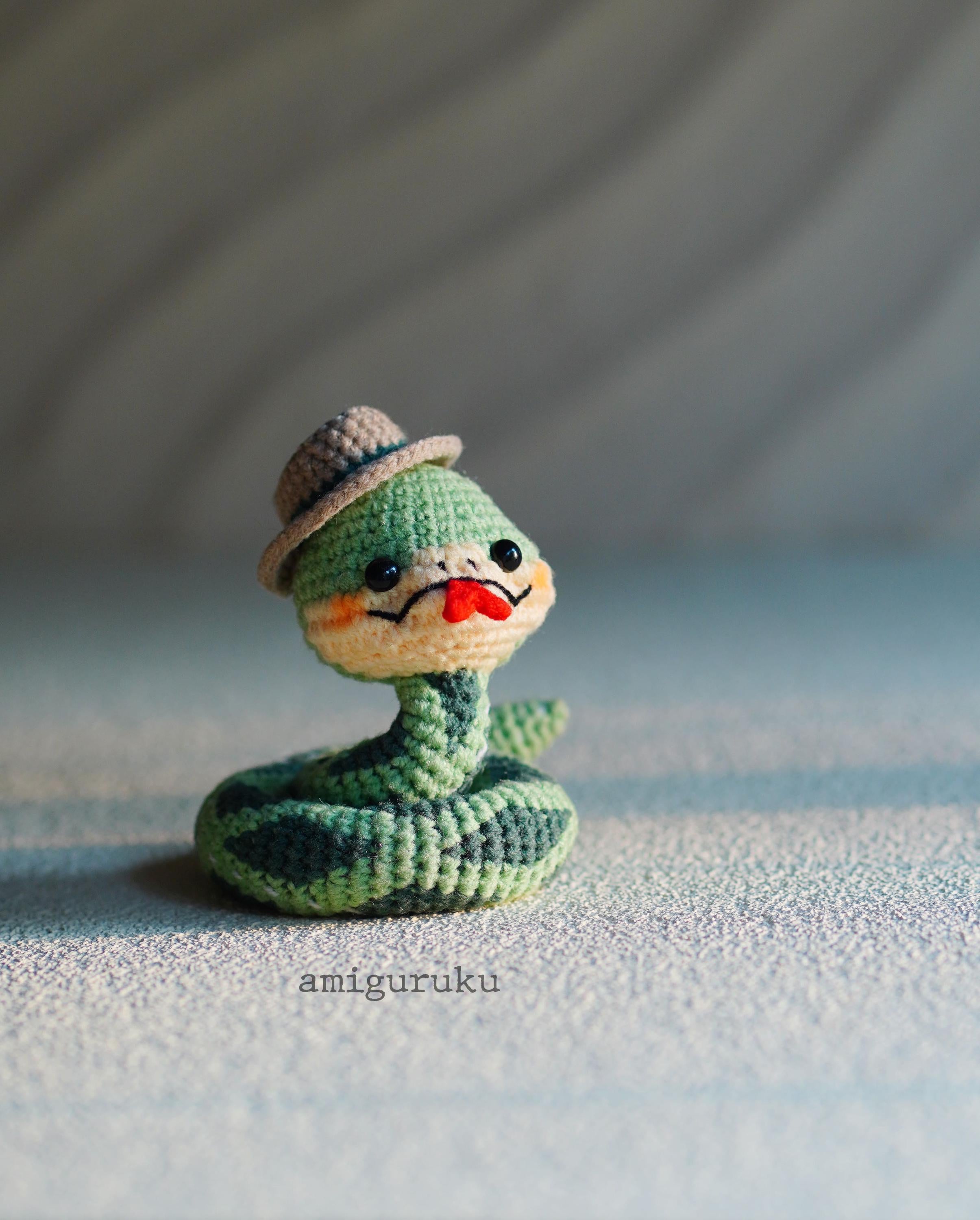 Slippy the Snake Amigurumi Crochet Pattern